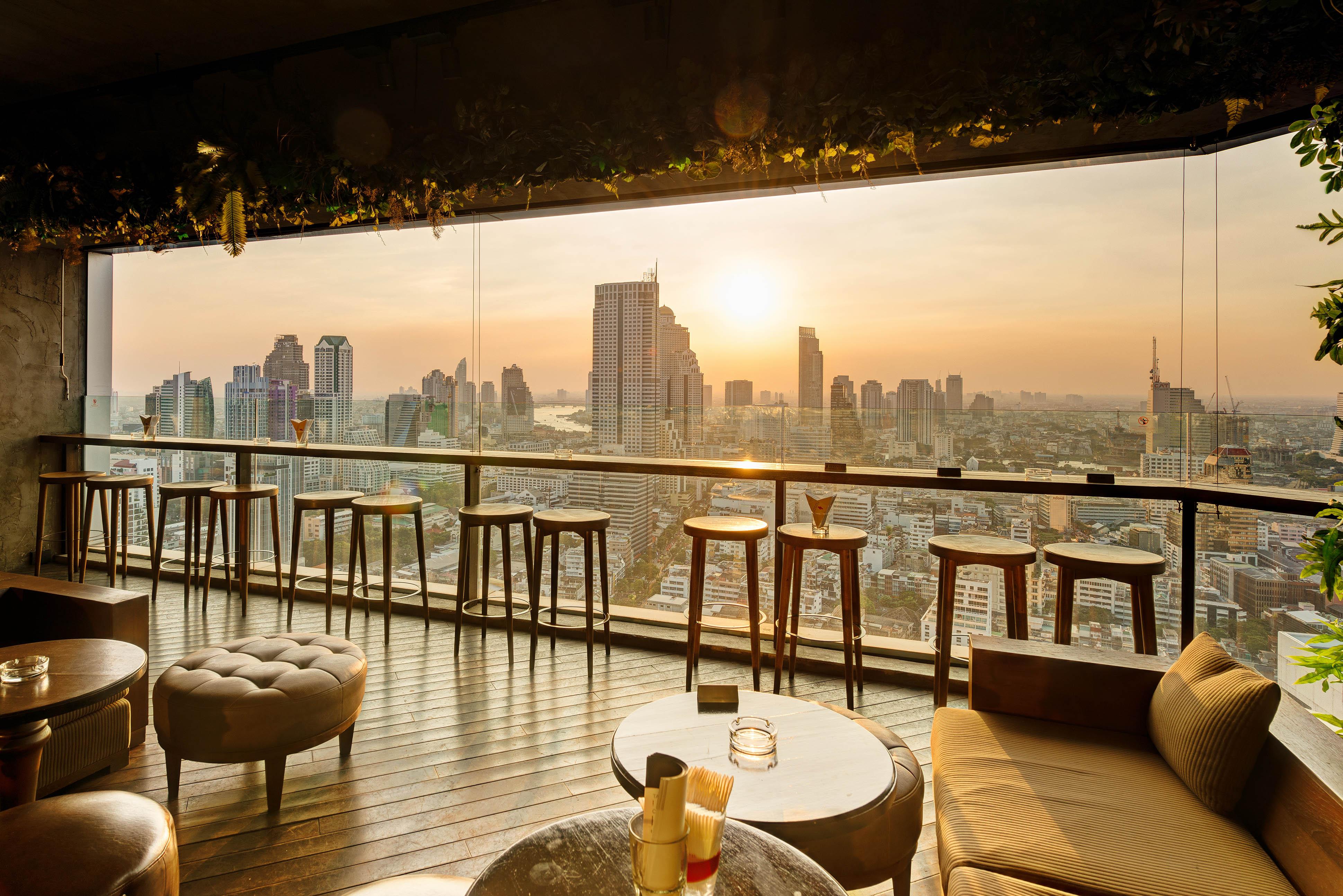 Pullman Bangkok Hotel G Εξωτερικό φωτογραφία View from the bar