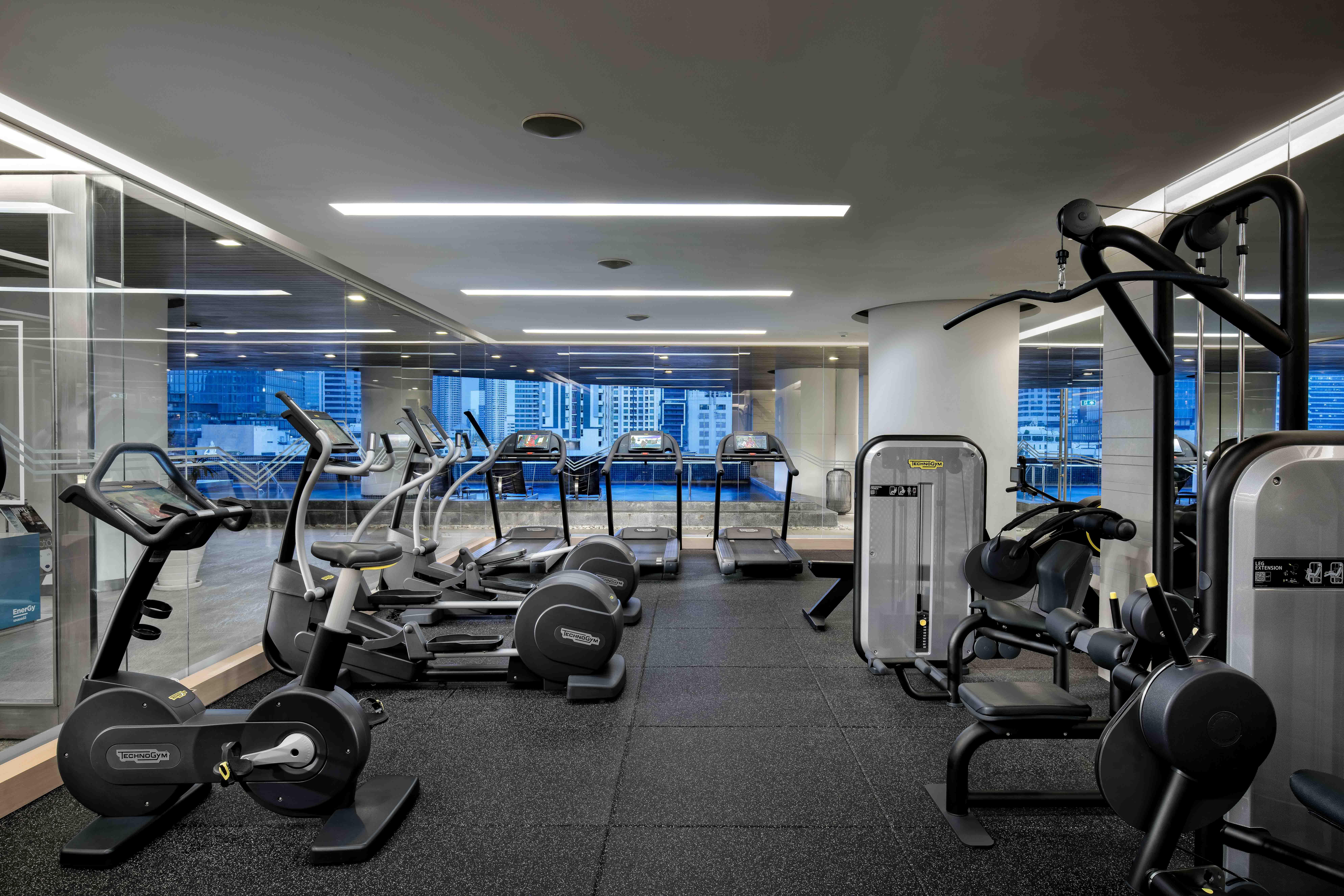 Pullman Bangkok Hotel G Εξωτερικό φωτογραφία The gym at The Hari