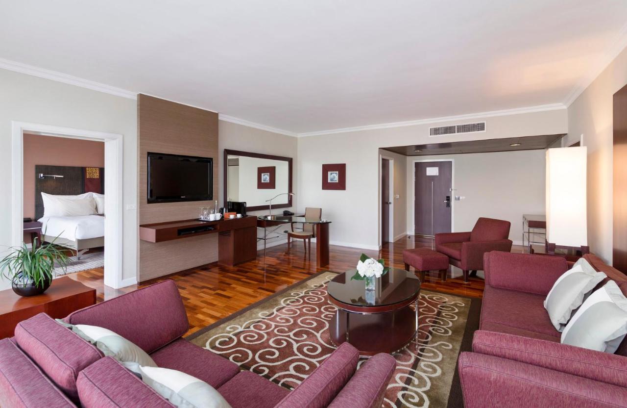 Pullman Bangkok Hotel G Εξωτερικό φωτογραφία Suite at the Hilton Athens